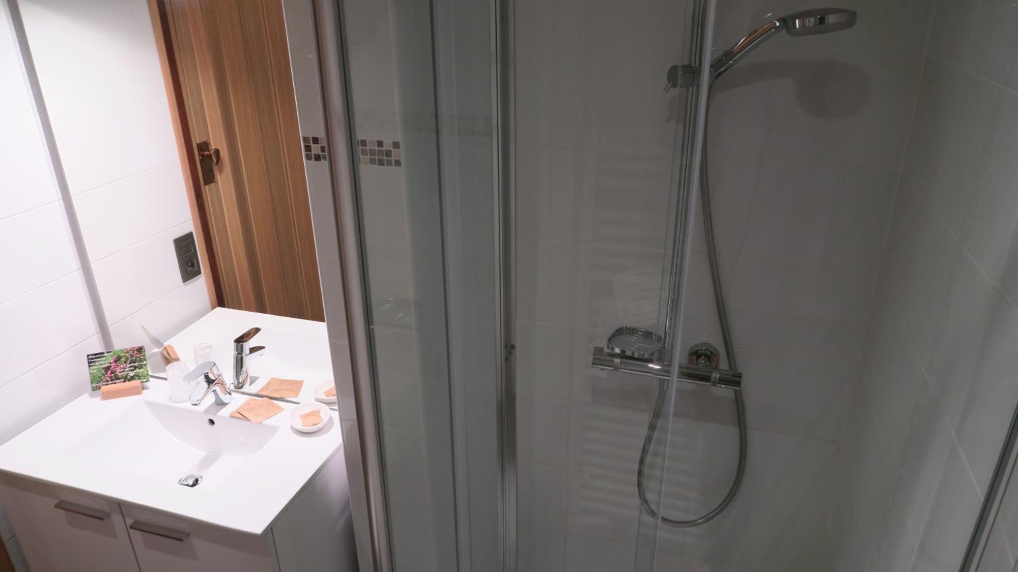 Le Dahu Hotel Chamonix Room photo