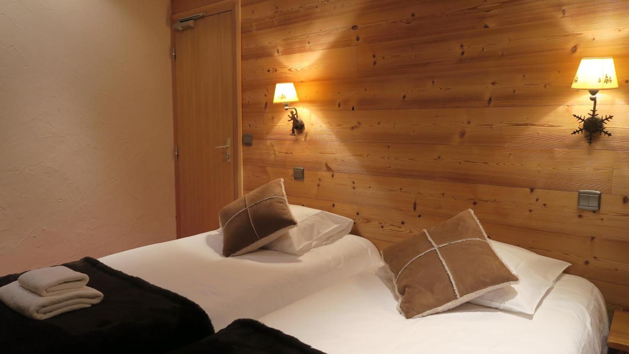 Le Dahu Hotel Chamonix Room photo