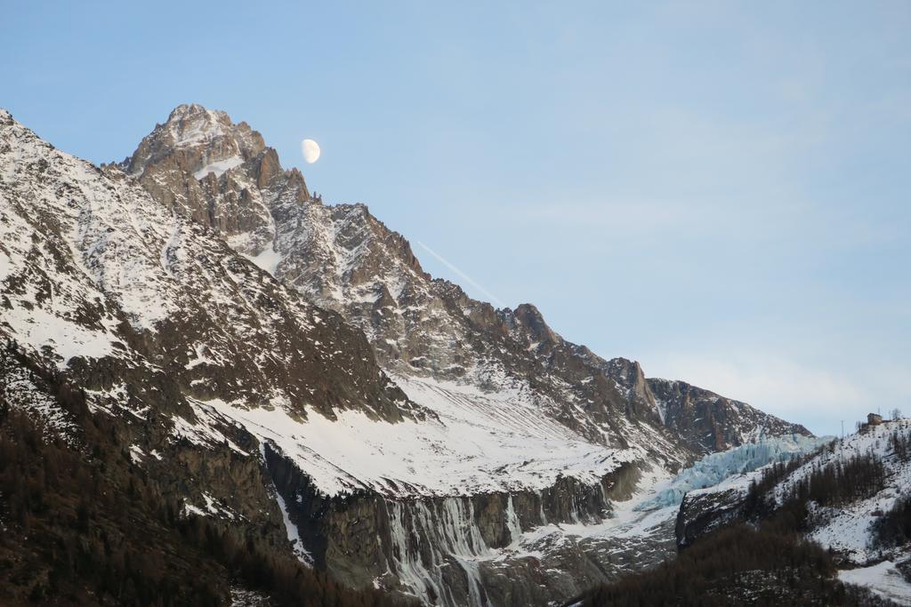Le Dahu Hotel Chamonix Exterior photo