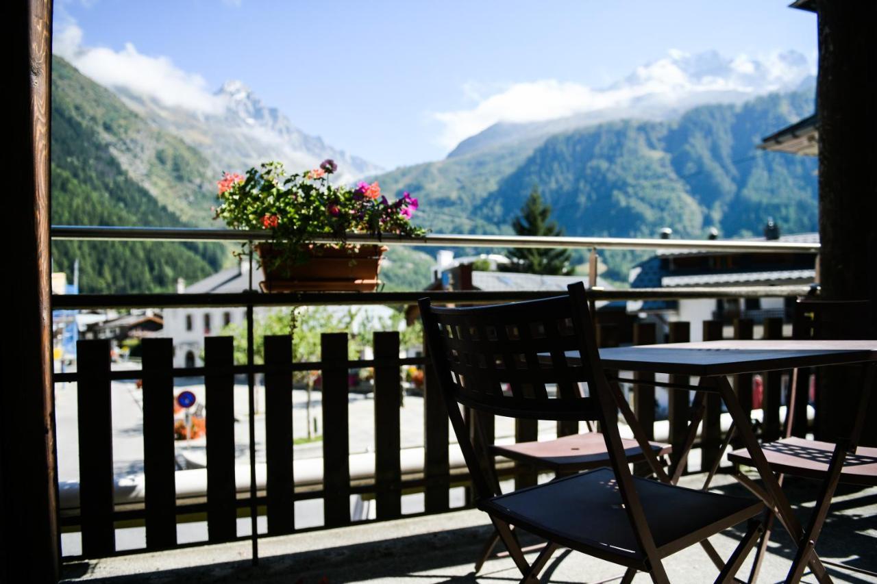 Le Dahu Hotel Chamonix Exterior photo